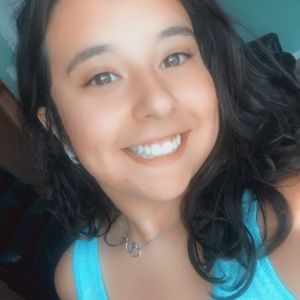 Meet your Posher, Marisa